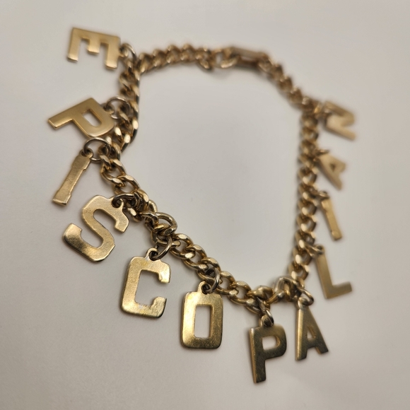 Vintage "EPISCOPALIAN" Gold-Tone Letter Charm Bracelet - Picture 3 of 5